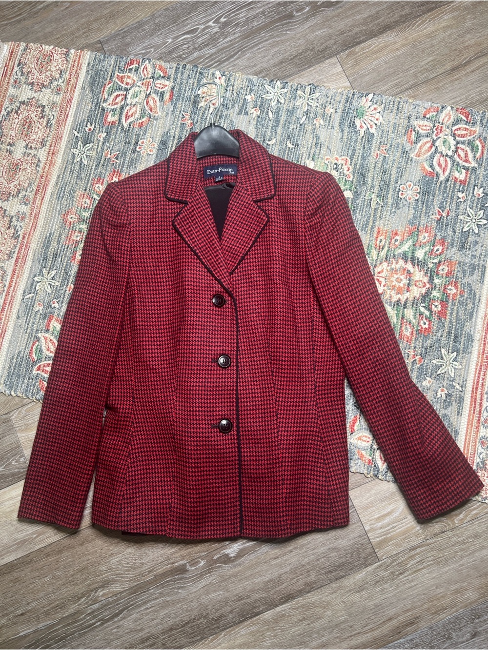Vintage Evan Picone red black houndstooth blazer suit